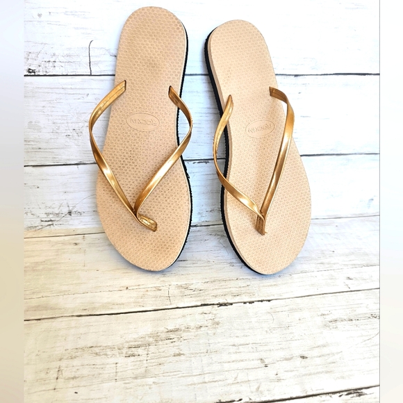 Rockin Luxury Cream Beige Metallic Gold Gel Strap Flip Flops Sandals Jelly Strap - Picture 2 of 7